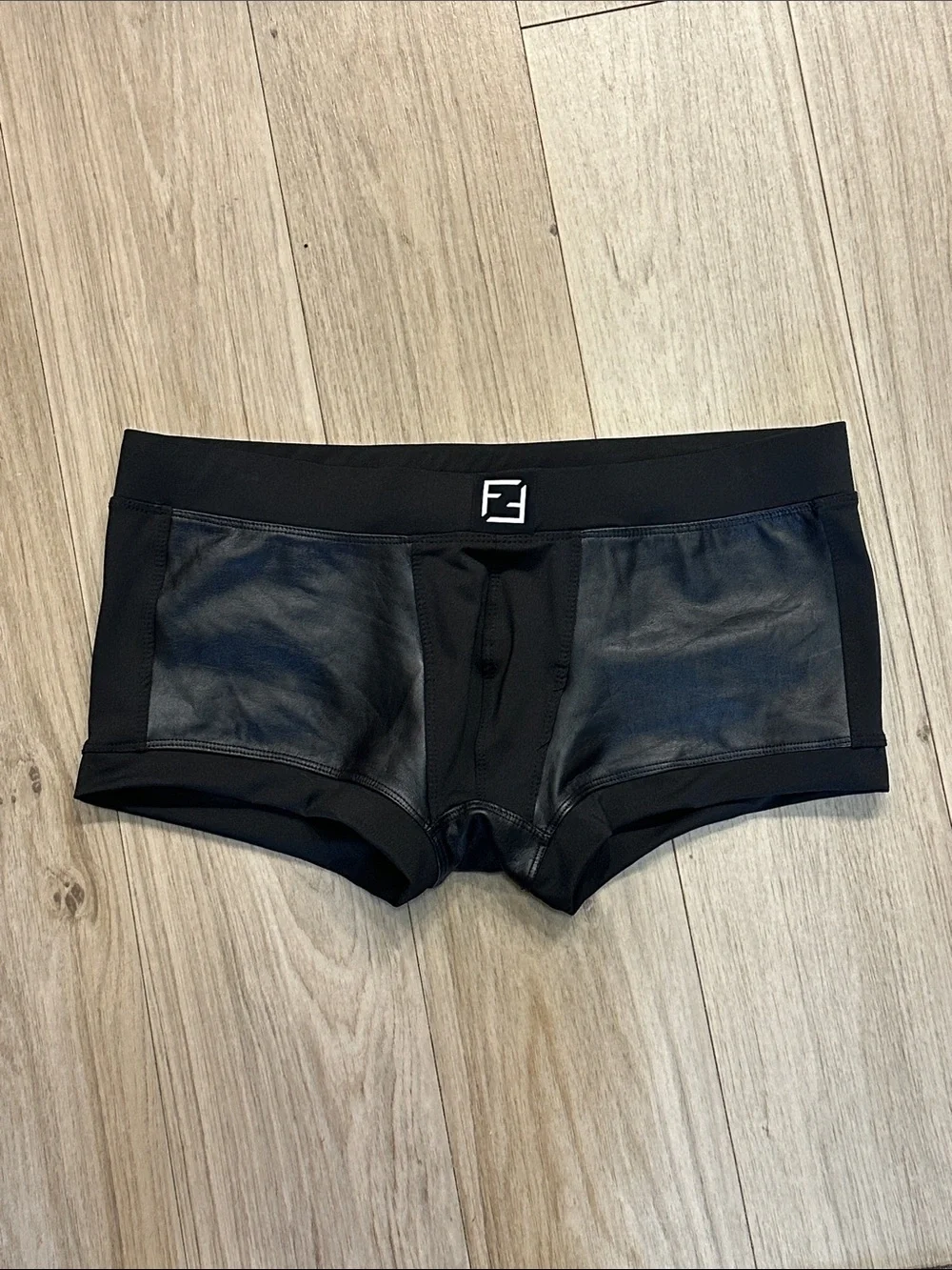 FUNARI New York Adam Trunks L/XL